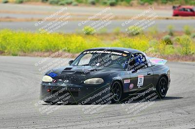 media/May-04-2024-Team Topak Racing (Sat) [[1dff1aa745]]/Inter Low 1/Session 2/